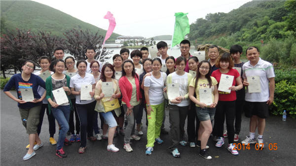 凝聚團隊力量,再創業績輝煌——記慈銘體檢南京公司九天峰拓展訓練