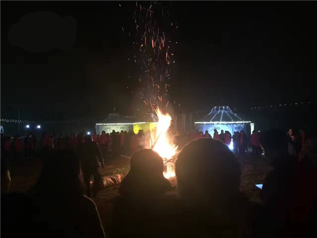 չӖ